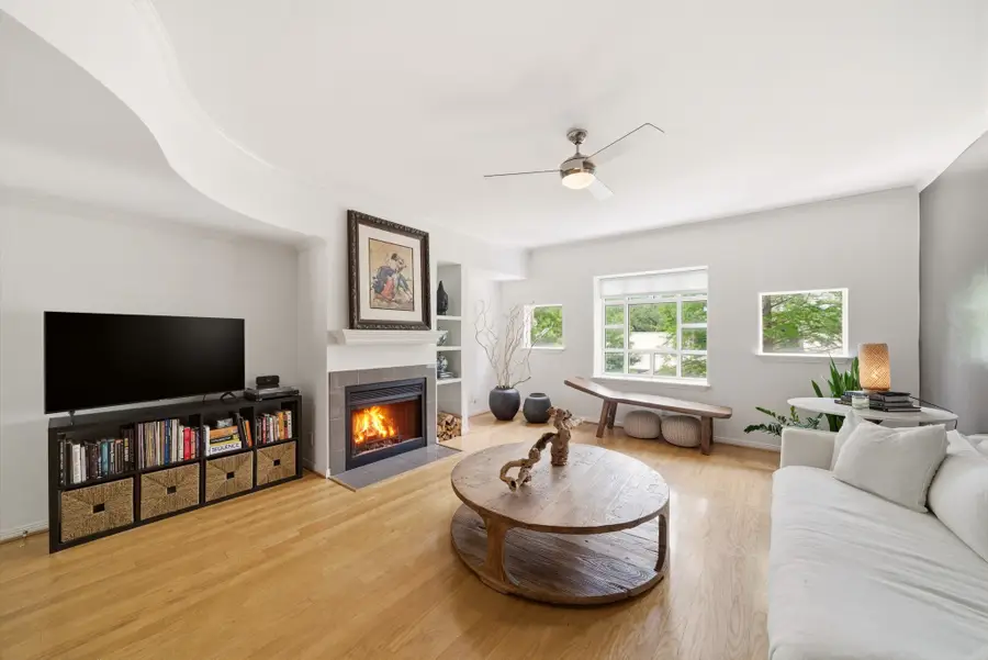 4004 Montrose Boulevard #18D, Houston, TX 77006 - #3