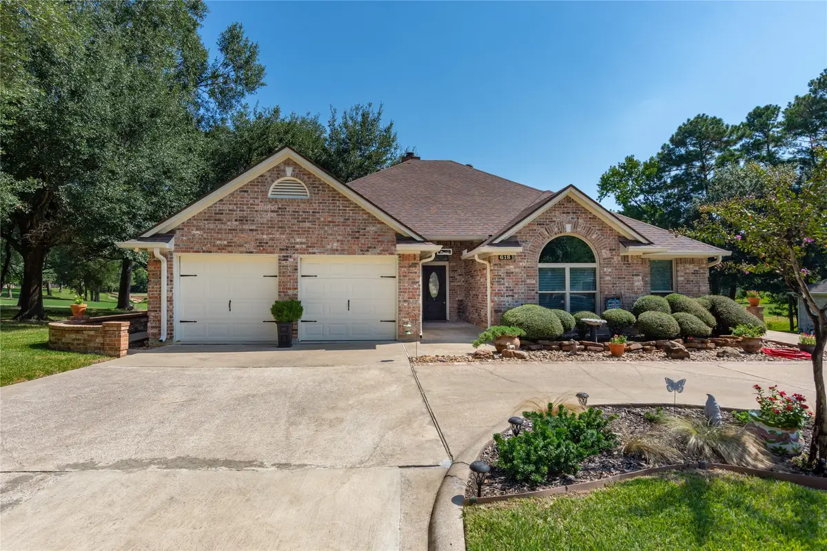 618 Hillcrest Circle, Huntsville, TX 77340 - Image #1