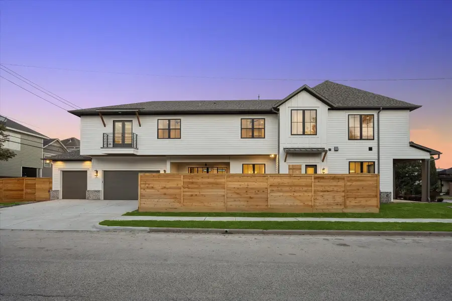 501 E 26th Street, Houston, TX 77008 - Image #2