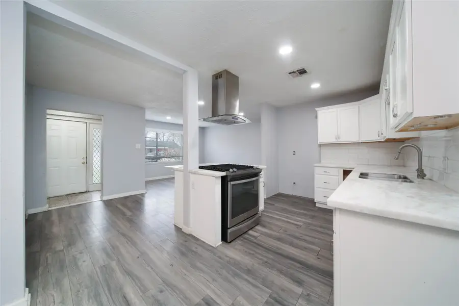 8718 Pattibob Street, Houston, TX 77029 - Image #3