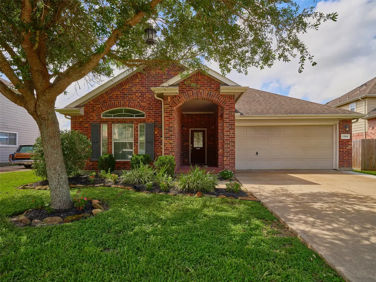 1284 Pinto Pass, Alvin, TX 77511 - #1
