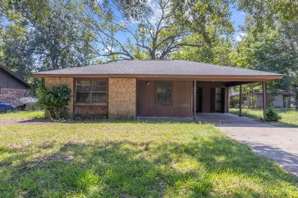 2807 Dowling Street, Orange, TX 77630