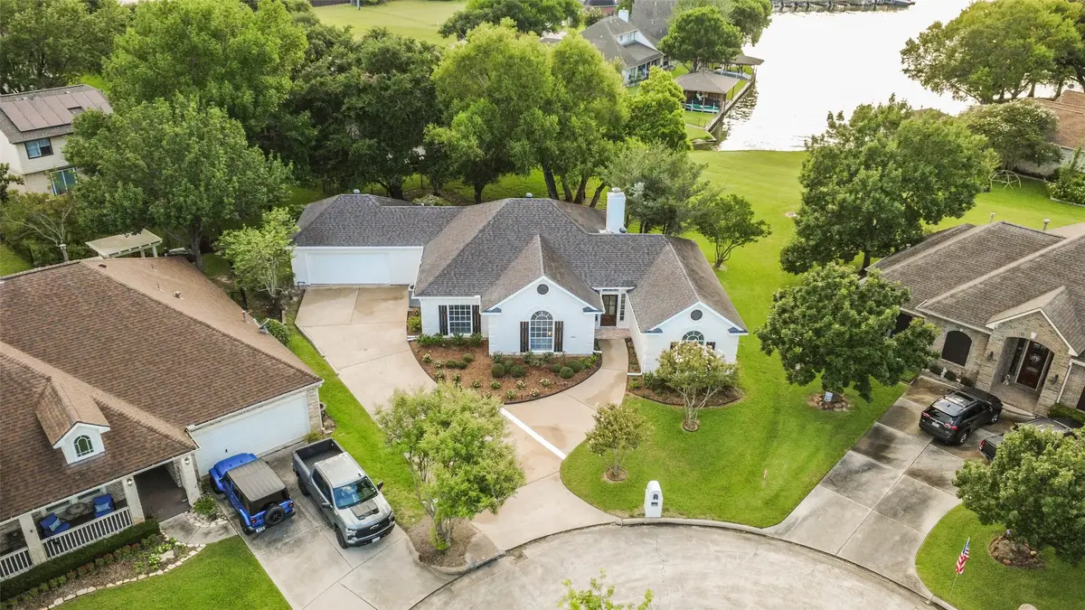 103 Forest Court, Conroe, TX 77356 - #1