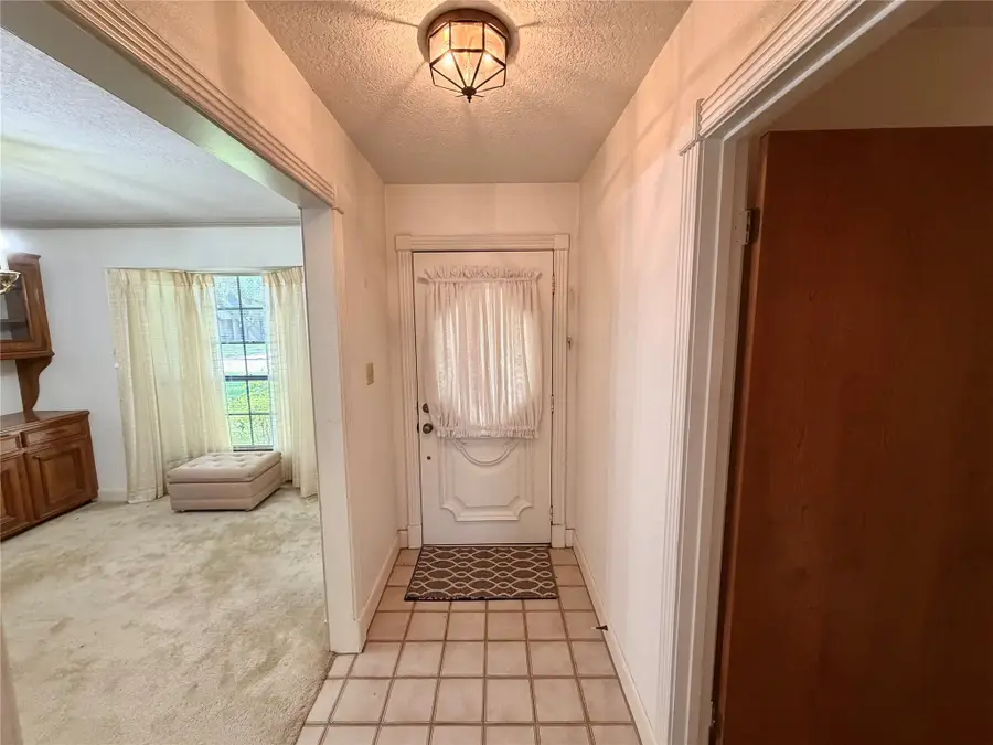 3 S Erik Drive, Angleton, TX 77515 - #2