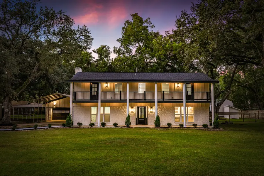 656 County Road 698c, Angleton, TX 77515 - Image #2