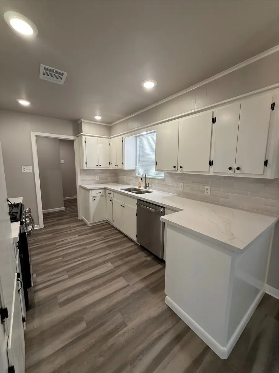 7507 Sandpiper Drive, Houston, TX 77074 - #3