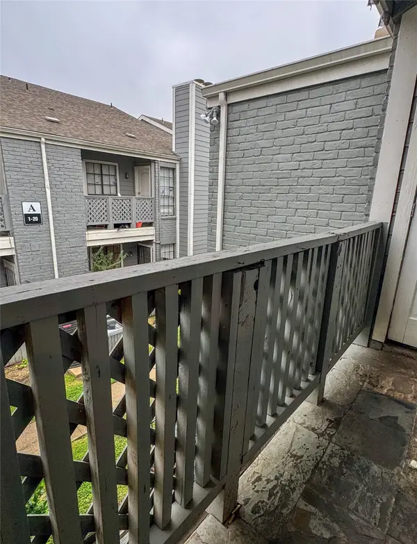 12500 Sandpiper Drive #32, Houston, TX 77035