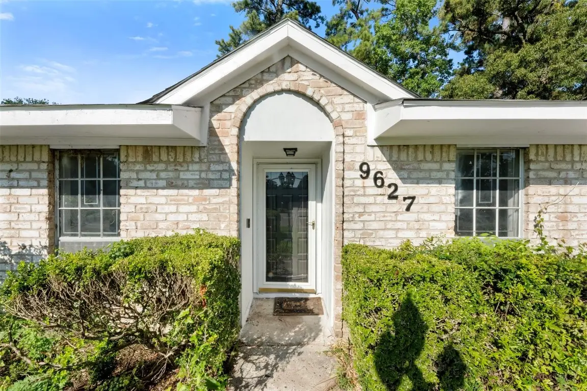 9627 N Glenwood Forest Drive Drive N, Houston, TX 77078 - #1