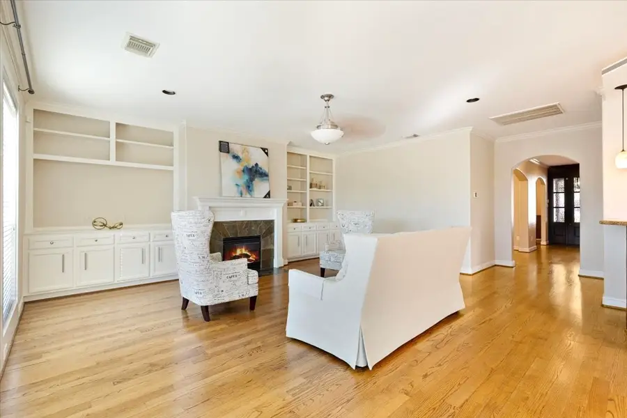 5103 Locust Street, Bellaire, TX 77401 - #3