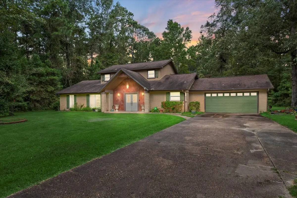 206 Dogwood, New Caney, TX 77357 - #1