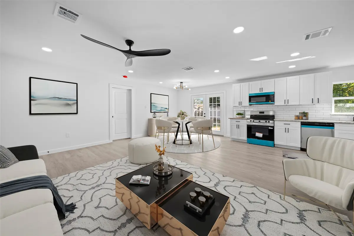 10430 Royal Oaks Drive, Houston, TX 77016 - Image #1