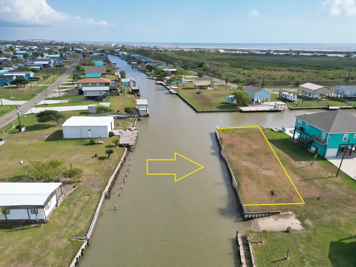 140 County Road 200, Sargent, TX 77414 - #1