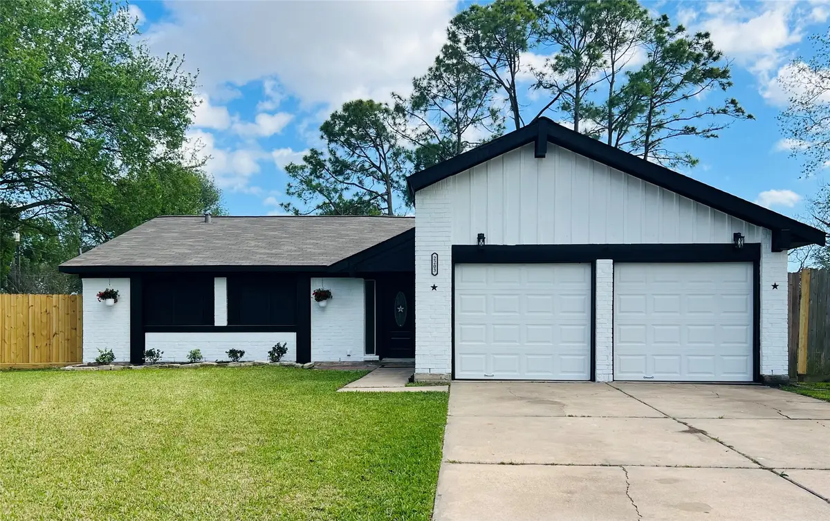 2203 Colonial Court S, League City, TX 77573 - #1