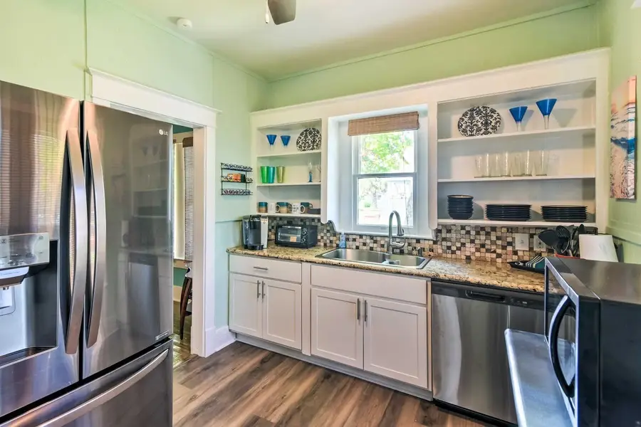 3928 Avenue S S, Galveston, TX 77550 - Image #3