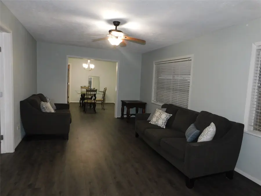 1912 Sam Wilson Street, Houston, TX 77020 - Image #2