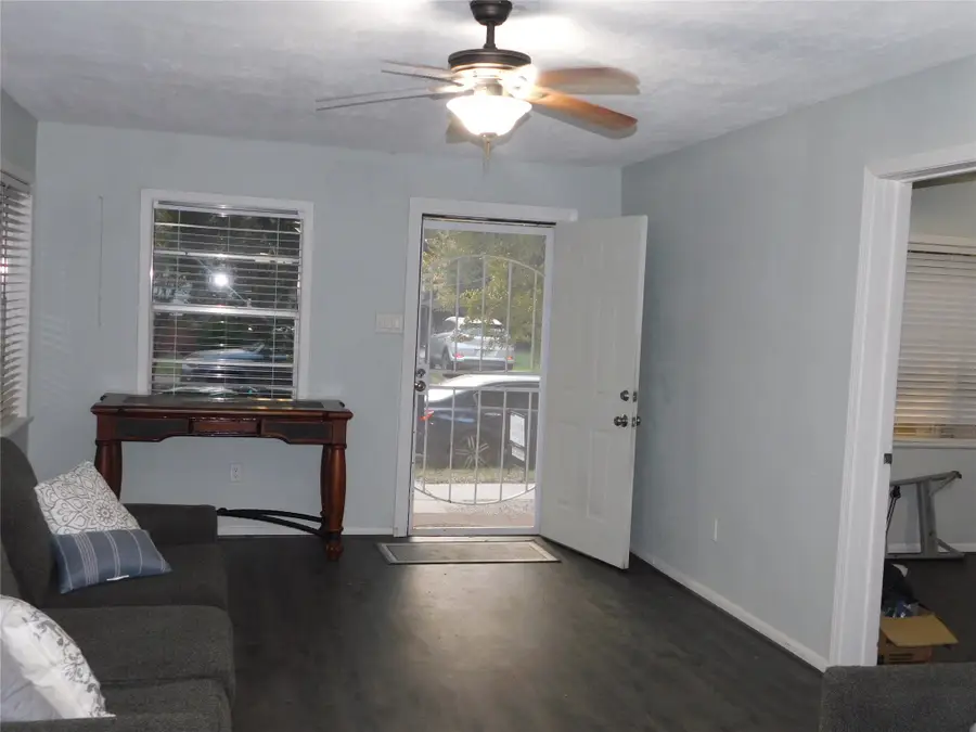 1912 Sam Wilson Street, Houston, TX 77020 - Image #3