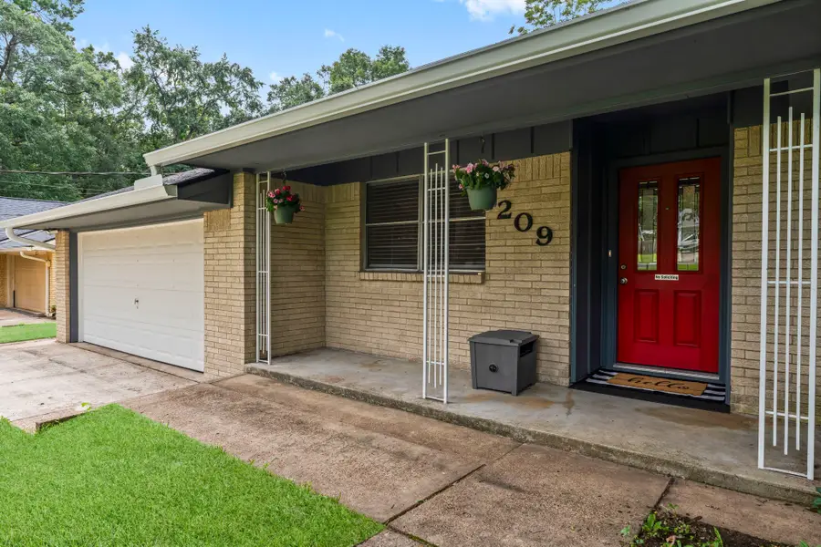 209 Summit Drive, Conroe, TX 77303 - #3