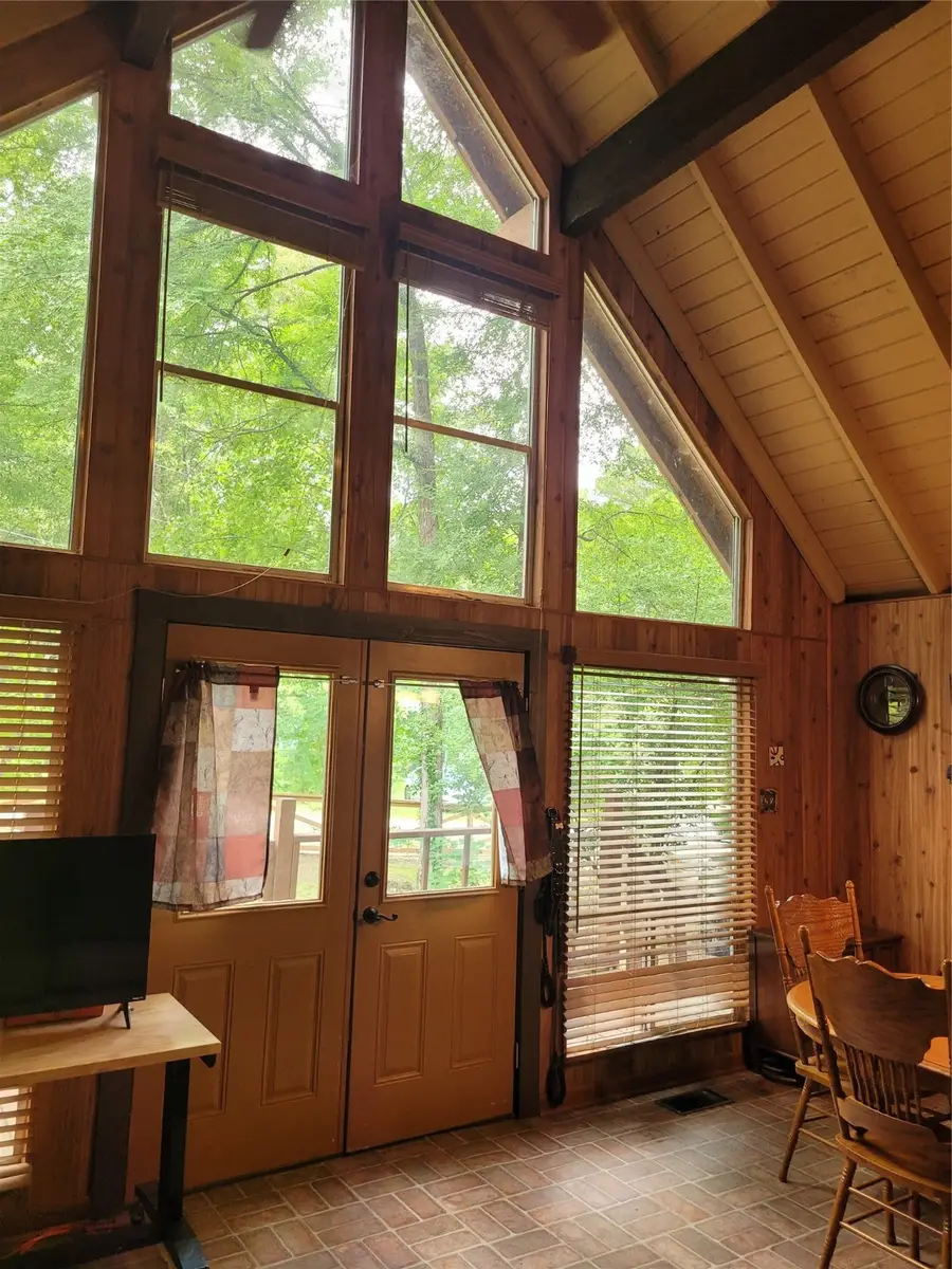 20 Shannon Street, Huntsville, TX 77320 - Image #2