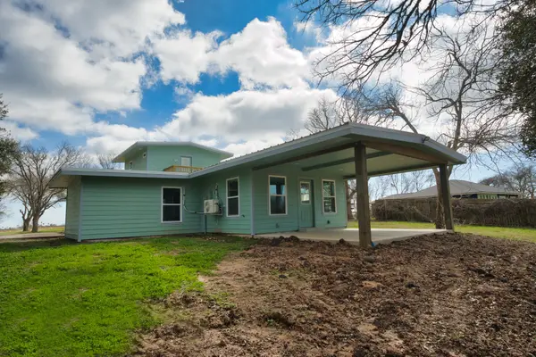 133 County Road 296, Sargent, TX 77414