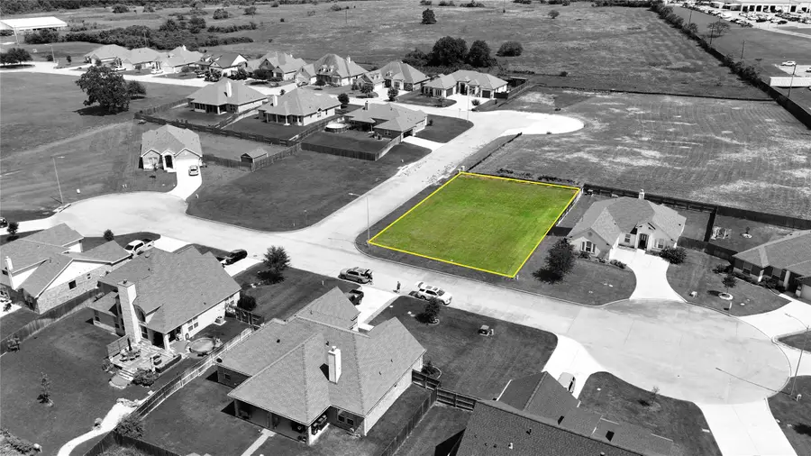 1707 Twin Oaks Circle, Brenham, TX 77833 - Image #2