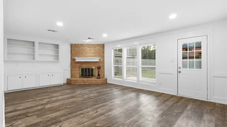 2715 Wildridge Drive, Kingwood, TX 77339 - Image #2