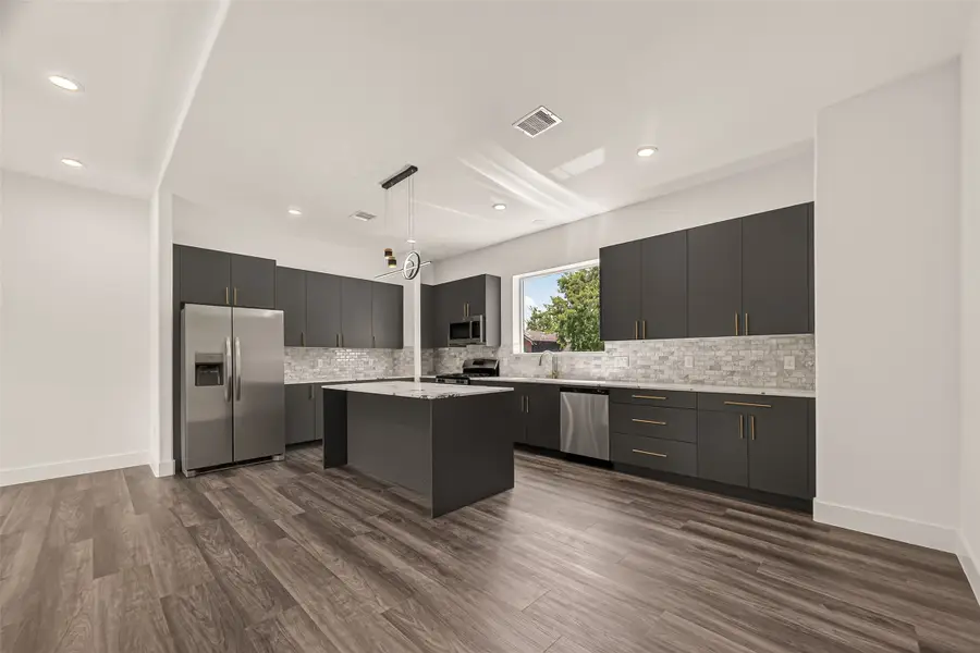 2711 Dennis Street, Houston, TX 77004 - #2