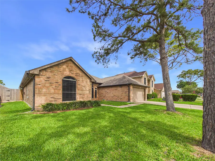 1105 Glencrest Drive, La Porte, TX 77571 - #2