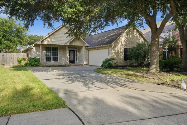 2344 Autumn Mist Lane, League City, TX 77573