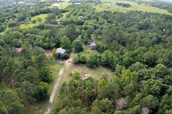 1950 County Road 540, Alvin, TX 77511