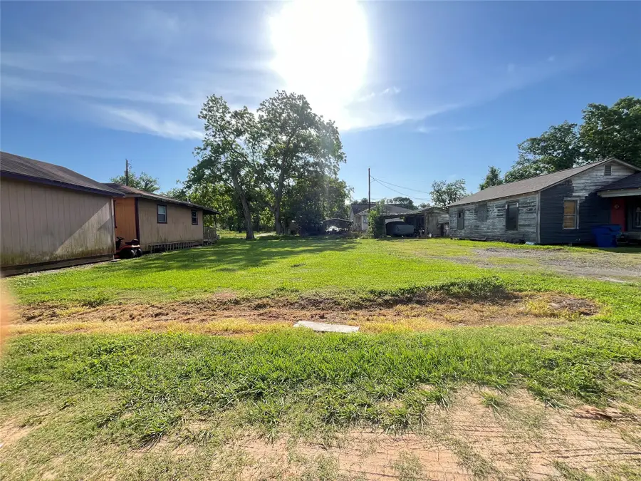 112 Carver Street, West Columbia, TX 77486 - Image #3