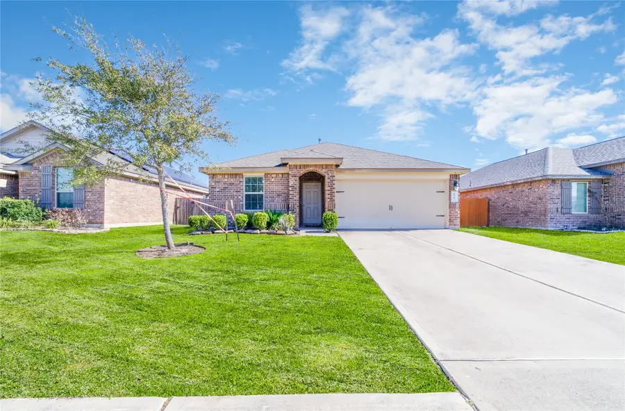 8307 Oakleaf Meadow Court, Rosharon, TX 77583 - Image #2