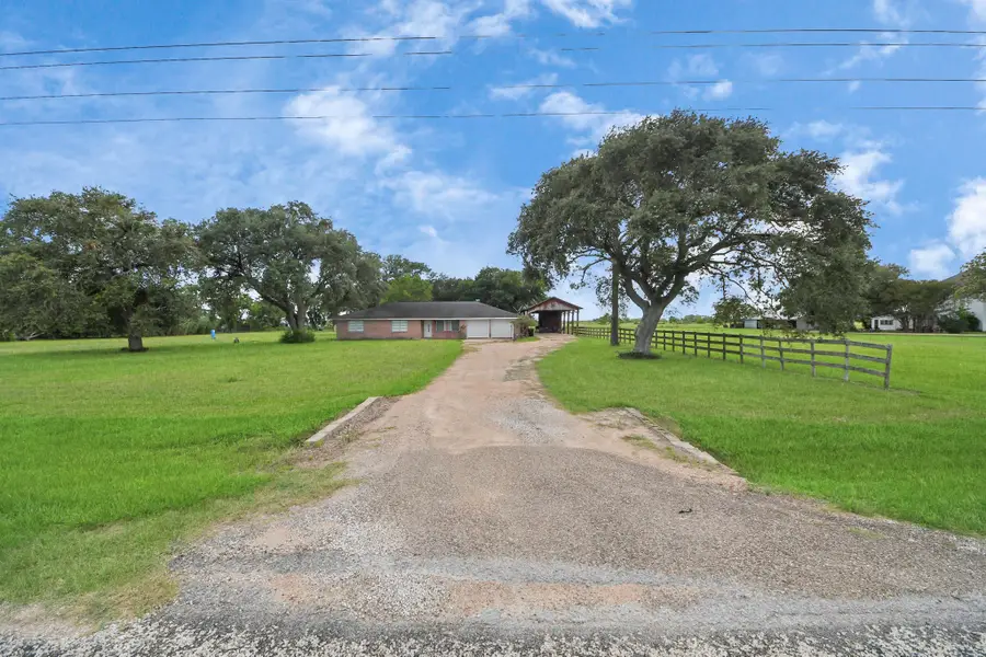 2990 Fm 1163 Rd, El Campo, TX 77437 - Image #2