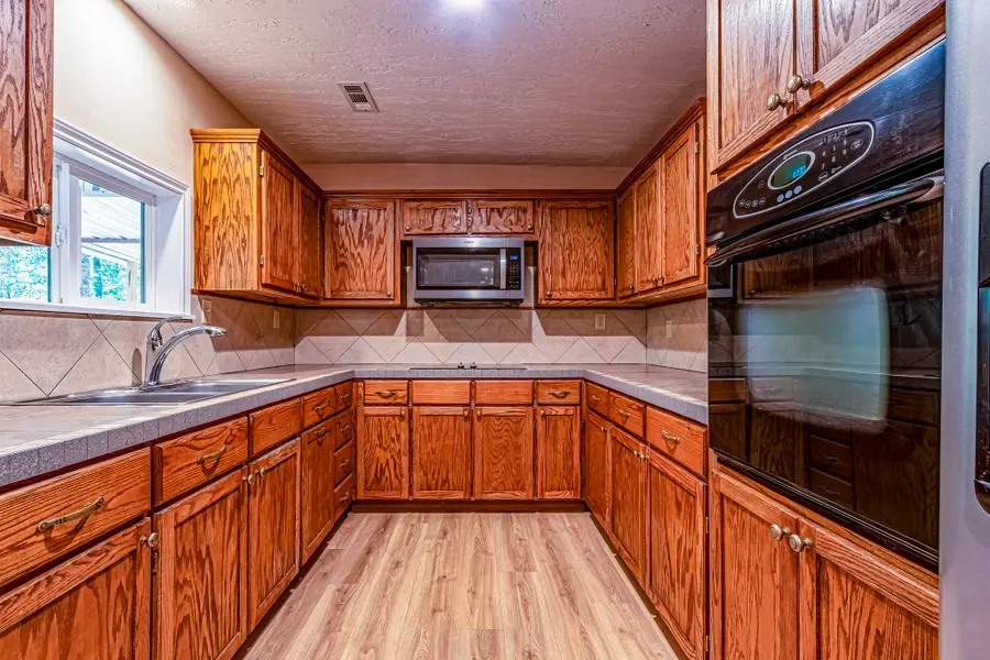 319 Ashley, Livingston, TX 77351 - #3