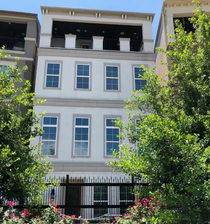 827 Dunleigh Meadows Lane Lane, Houston, TX 77055 - #1