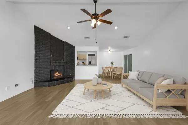 13835 Walnut Hollow Lane, Houston, TX 77082