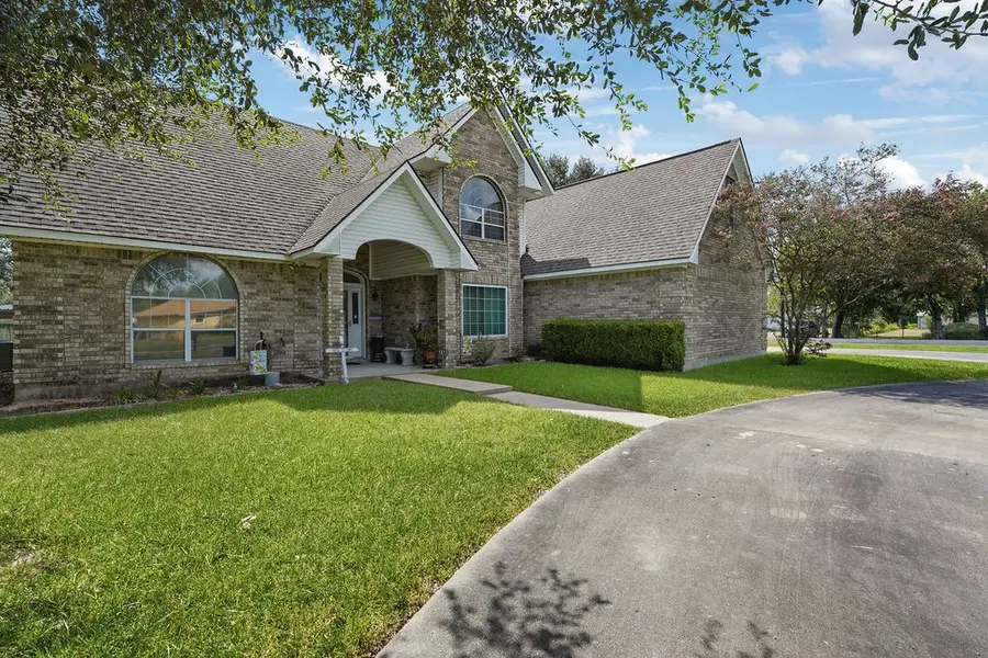 1615 Ambar Street, El Campo, TX 77437 - #3