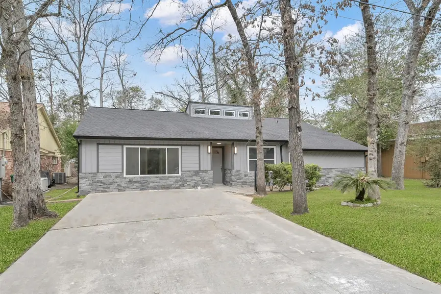 13 Moon Valley Court, Panorama Village, TX 77304 - #2