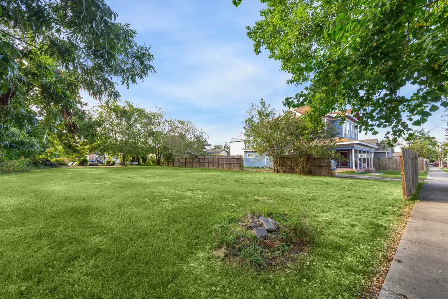 220 Latham Street, Houston, TX 77011 - Image #3