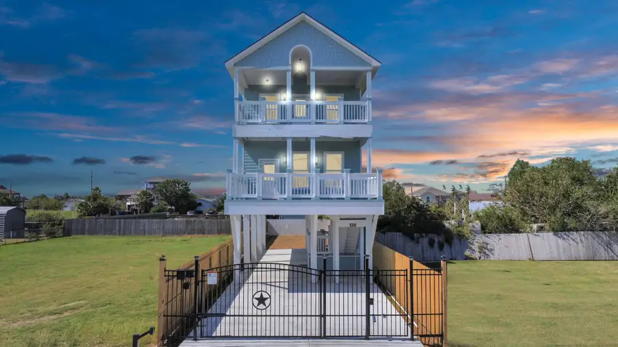 1008 20th Street, Dickinson, TX 77539 - #2
