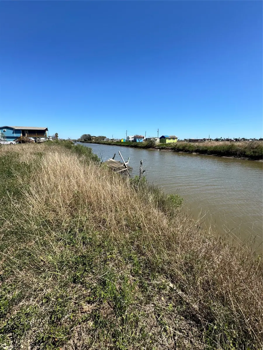 844 Nautilus, Sargent, TX 77414 - Image #3