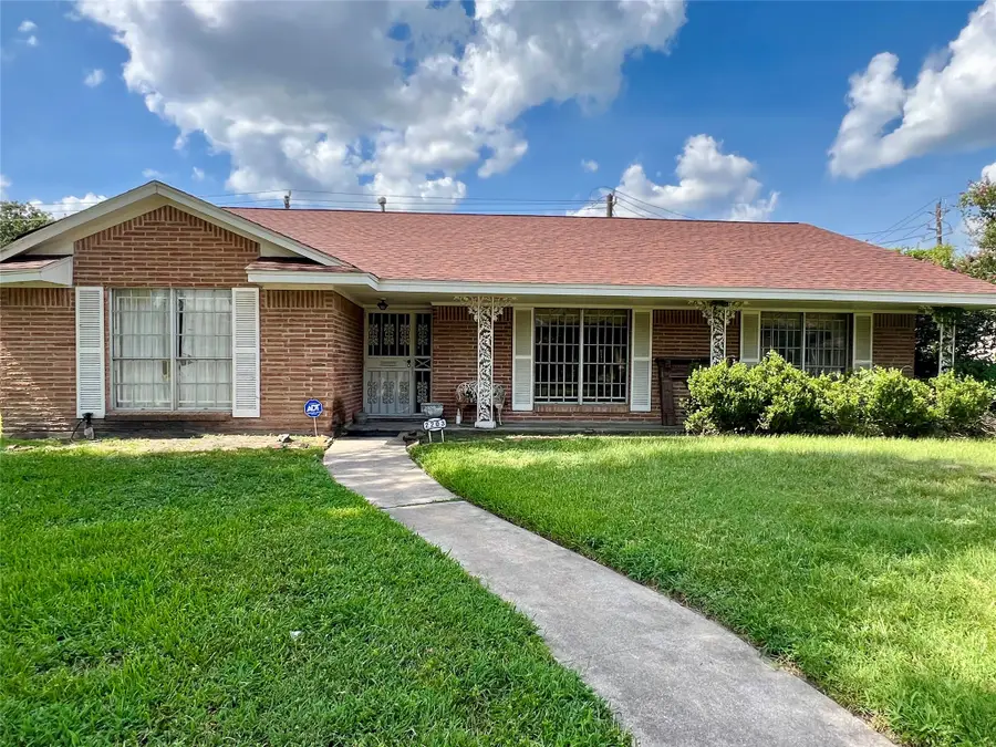 2203 Droxford Drive, Houston, TX 77008 - #2