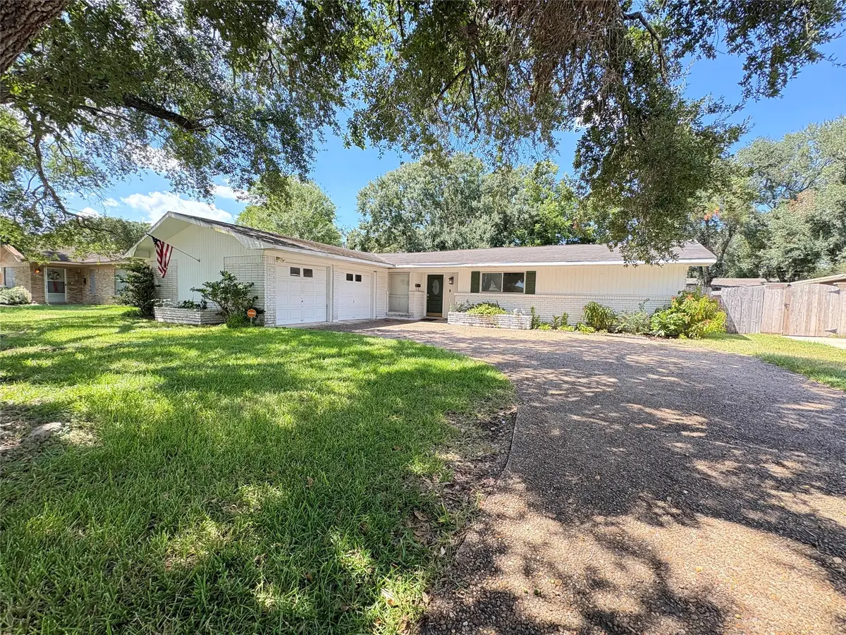 2801 Del Monte Avenue, Bay City, TX 77414 - Image #1