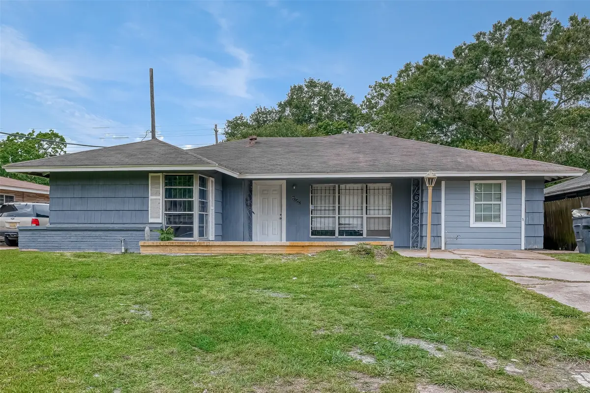 7658 Belbay Street, Houston, TX 77033 - Image #1