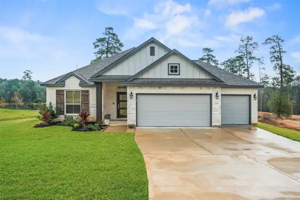 11755 Oakwood Ranch Drive, Willis, TX 77378