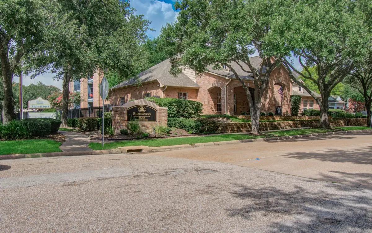 2255 Braeswood Park Drive #323, Houston, TX 77030 - #1