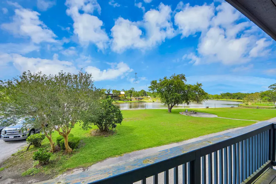 2117 Casa Rio Circle, Dickinson, TX 77539 - #3