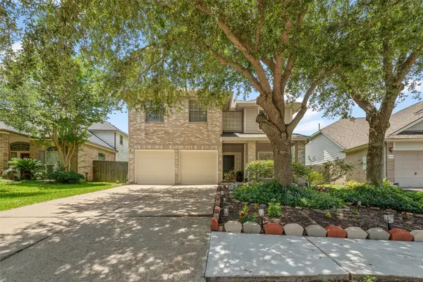 1635 Pebble Banks Lane, Pasadena, TX 77586