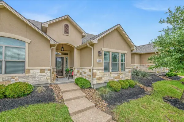 1753 Summit Crossing Lane, College Station, TX 77845