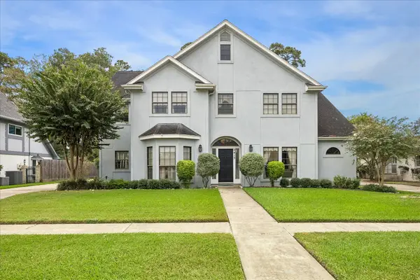 2415 Green Tee Drive, Pearland, TX 77581