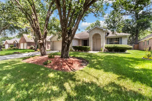 2114 Blossom Creek Drive, Kingwood, TX 77339